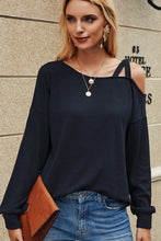 Load image into Gallery viewer, Off The Shoulder Tunic Top
